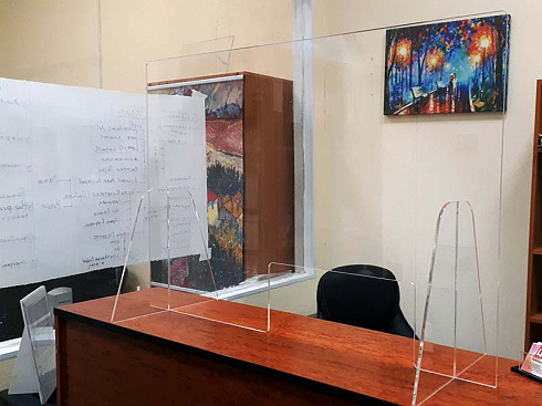 Настольный экран без окантовки